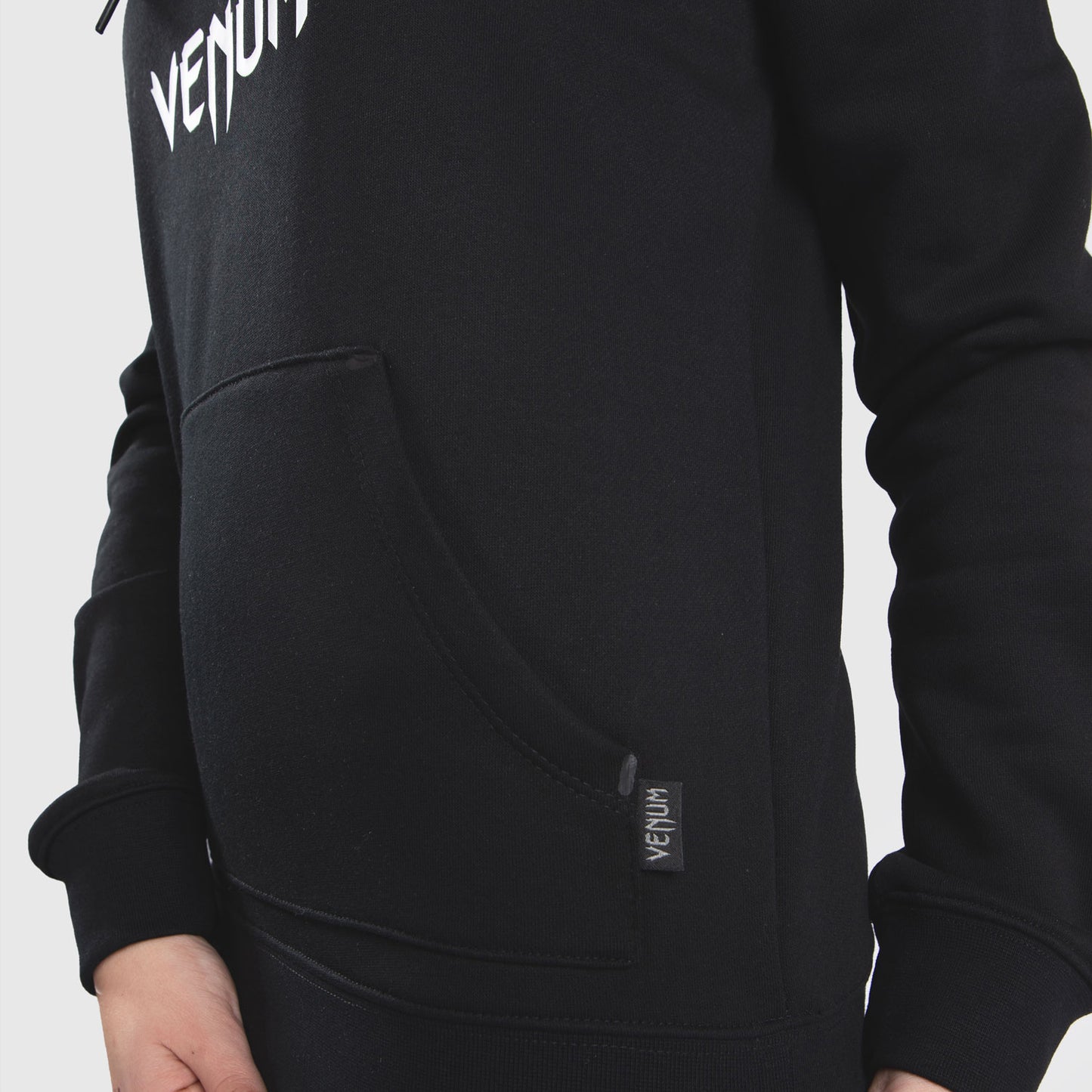 Venum クラシックフード付きスウェットシャツ-女性用 -ブラック