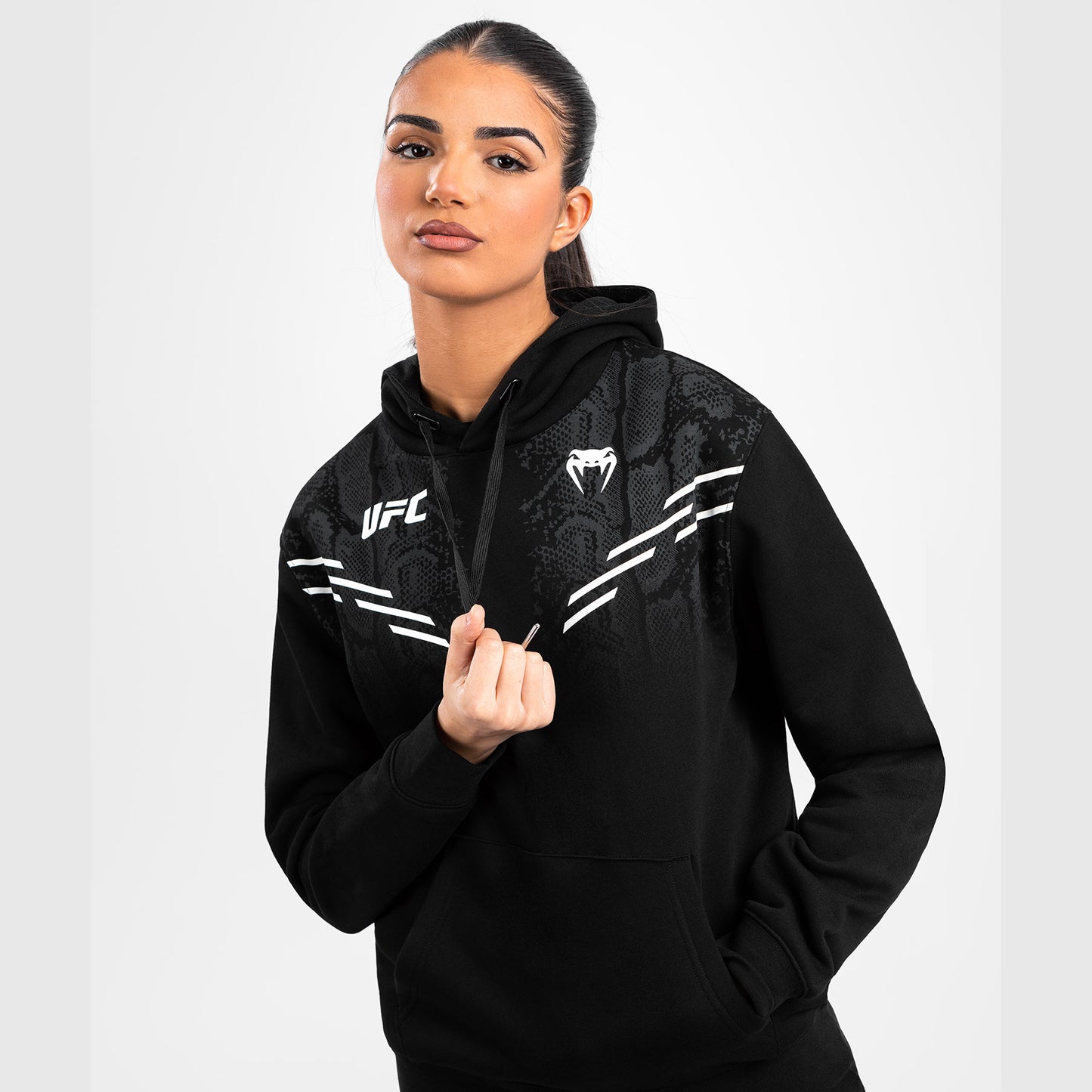 UFC Adrenaline by Venum Replica 女性用プルオーバー・パーカー - ブラック