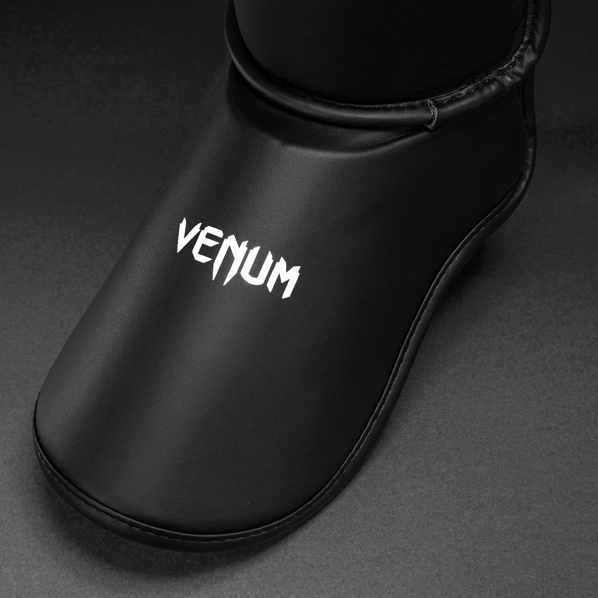 Venum Contender 1.5 シンガード - ブラック/ホワイト