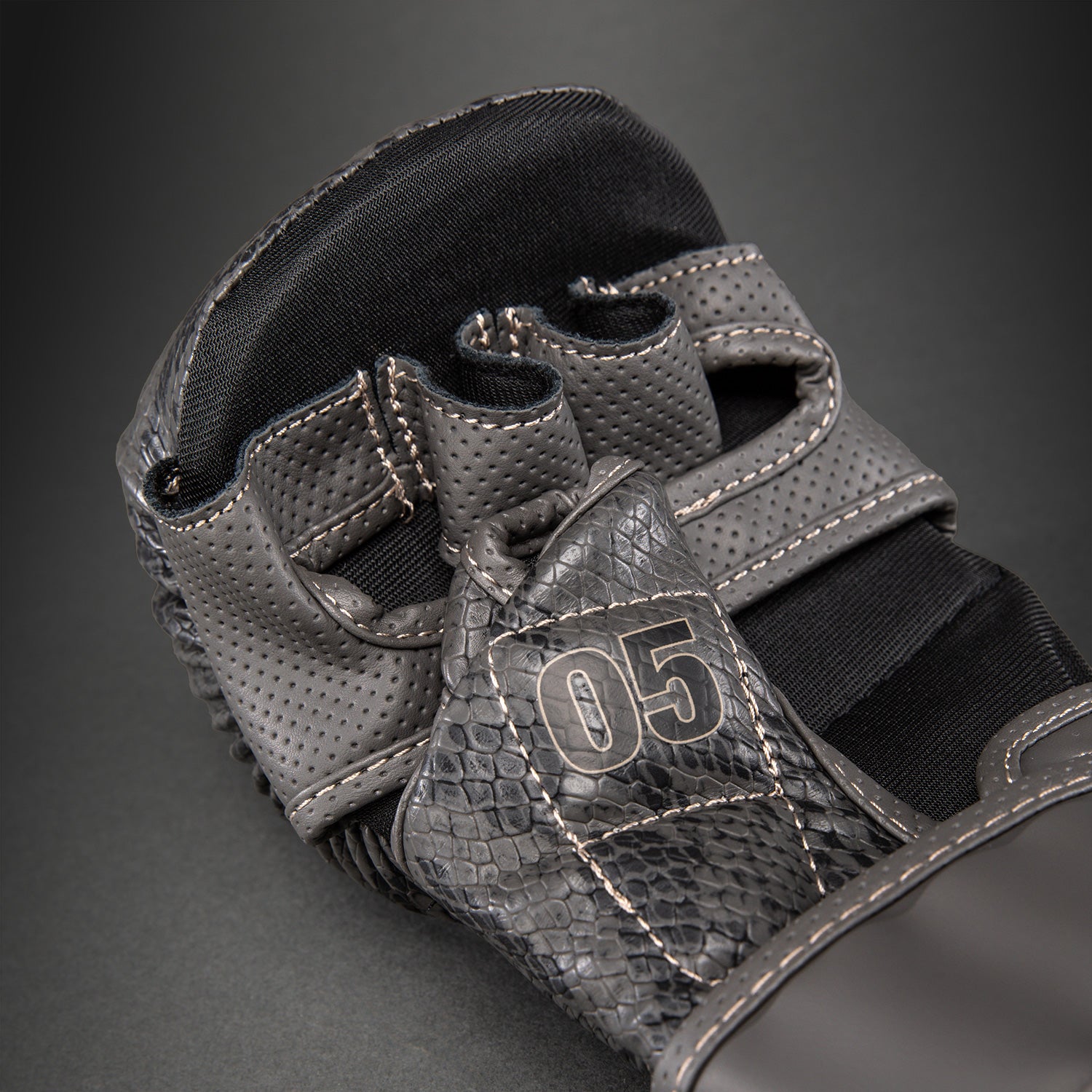 Venum Impact Evo　12oz ブラック　美品 VENUM ヴェナム Impact Evo MMA スパーリンググローブ - ブラック