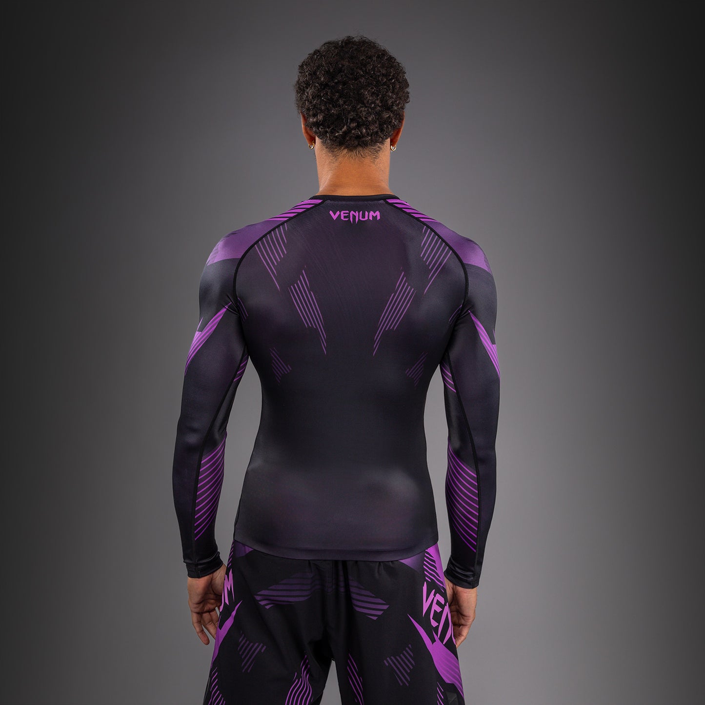 Venum No-Gi 6.0 長袖ラッシュガード - ブラック/パープル