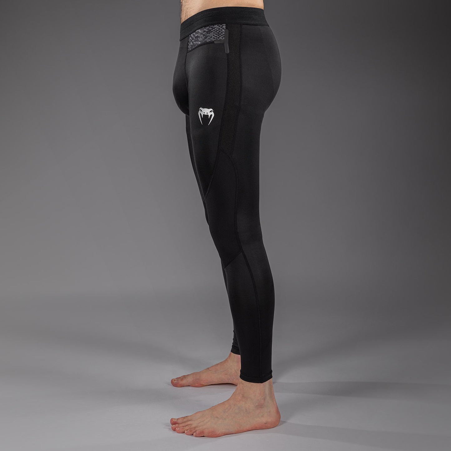 Venum G-Fit Scales スパッツ – ブラック/チャコールグレー