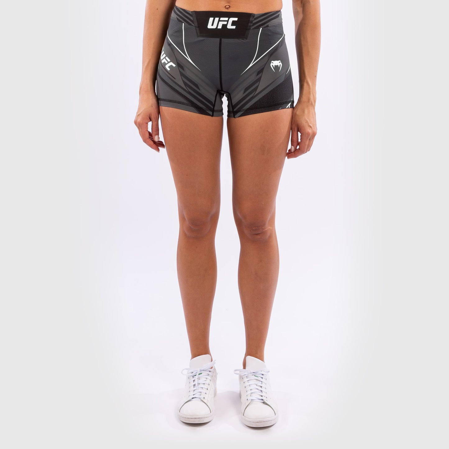 UFC VENUM本物のファイトナイトウィメンズバーリトゥーショート-ショートフィット - 黒