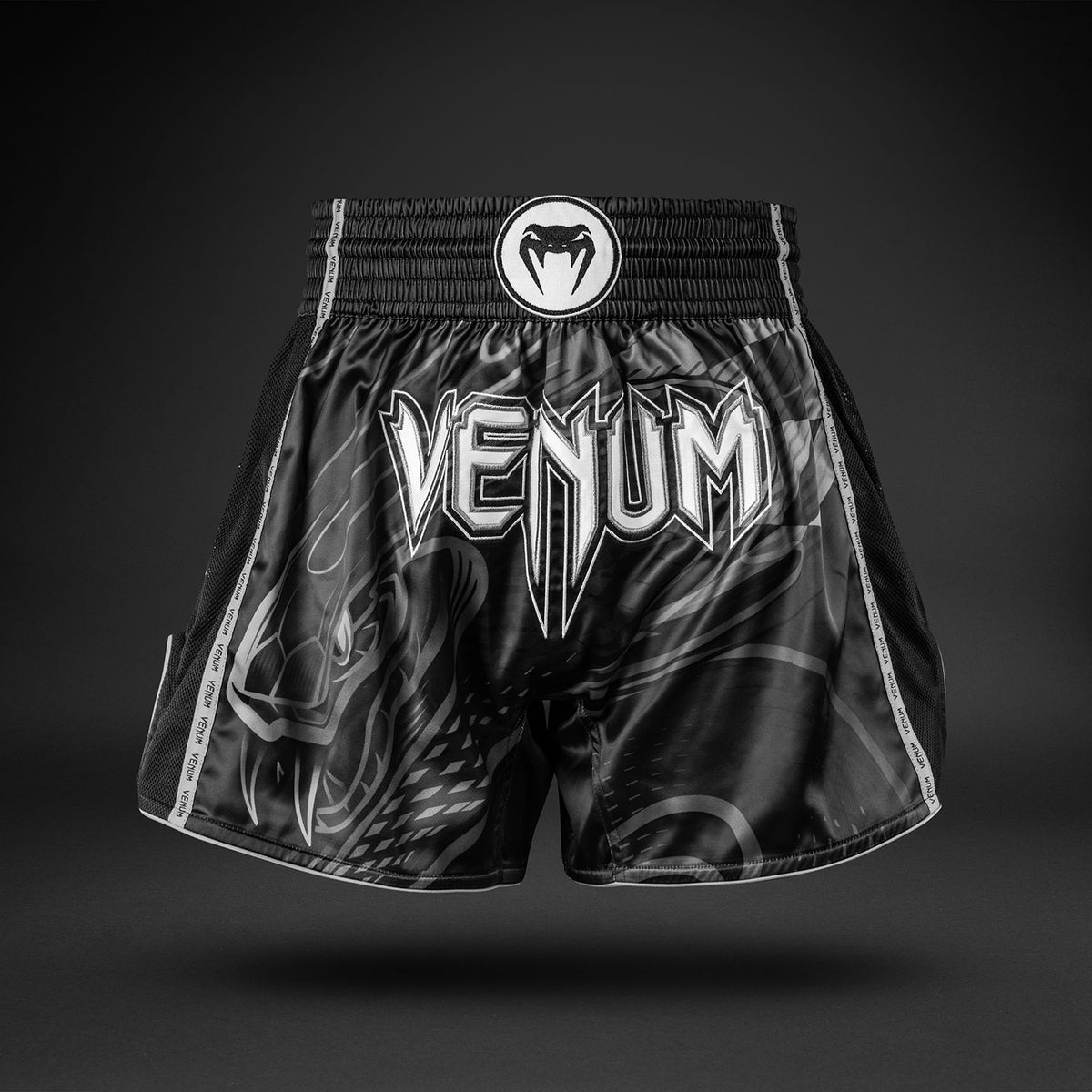 Venum Crimson Viper 2.0 ムエタイショーツ - ブラック/グレー