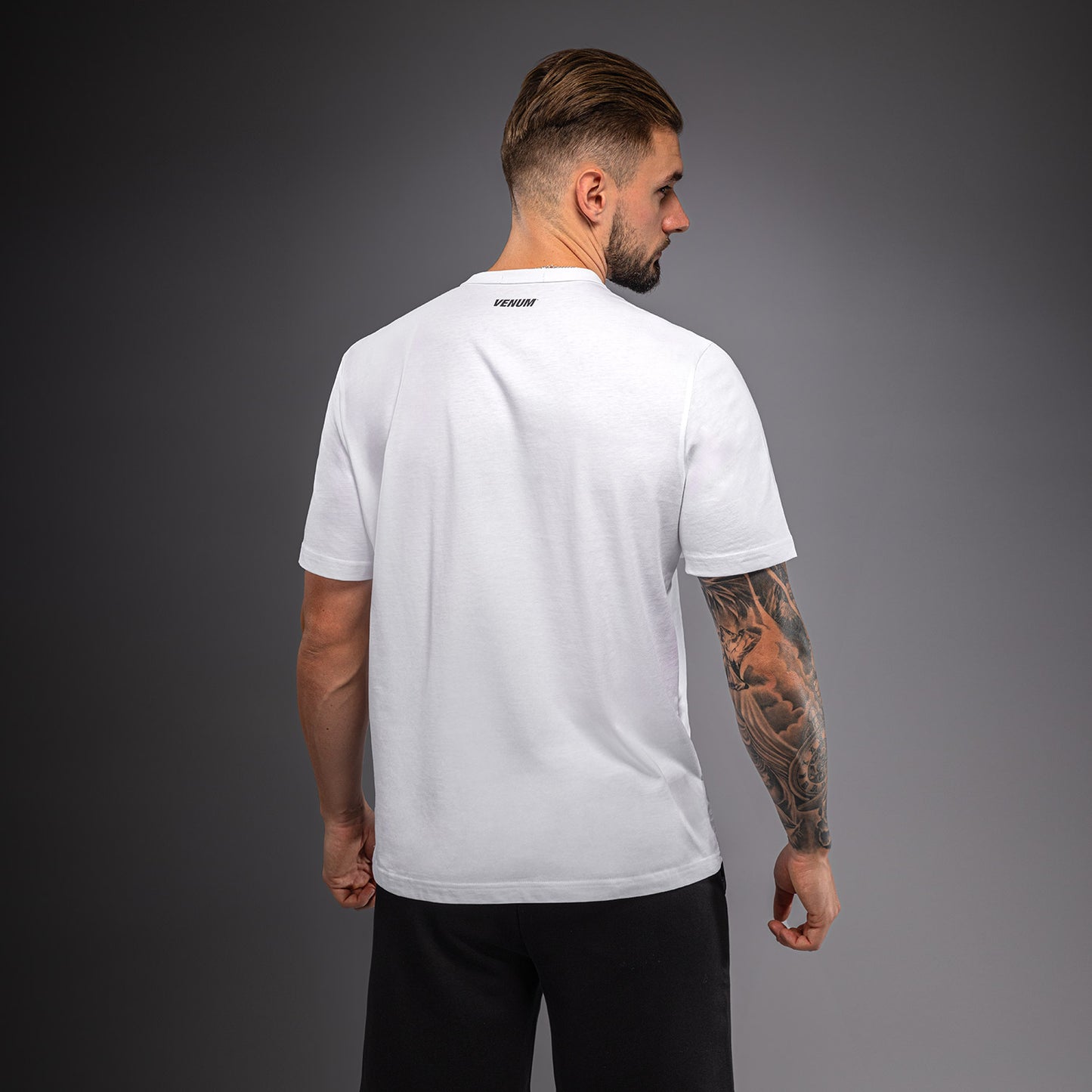 Venum Giant 3D Tシャツ – ホワイト