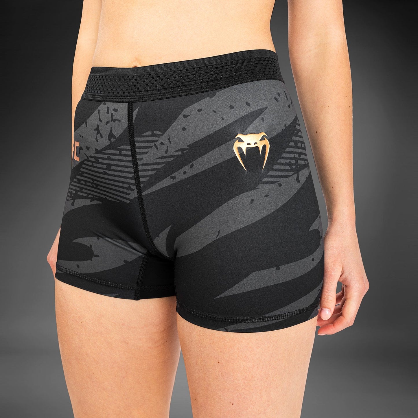 UFC Adrenaline By Venum Fight Week - 女性のバレトゥードショート - Urban Camo