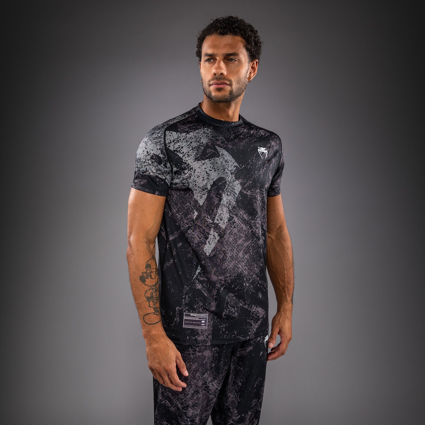 Venum Rage & Workout ドライテックTシャツ - ブラック/グレー