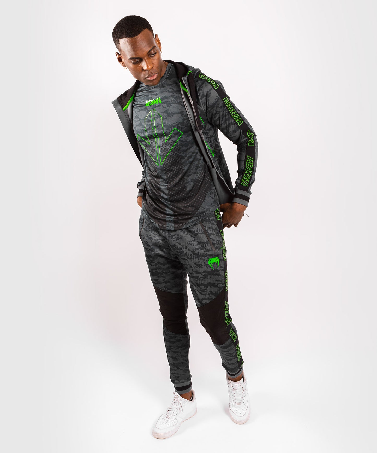 Venum Arrow Dry Tech Tシャツ（LOMA を象徴するコレクション） - 暗い迷彩柄
