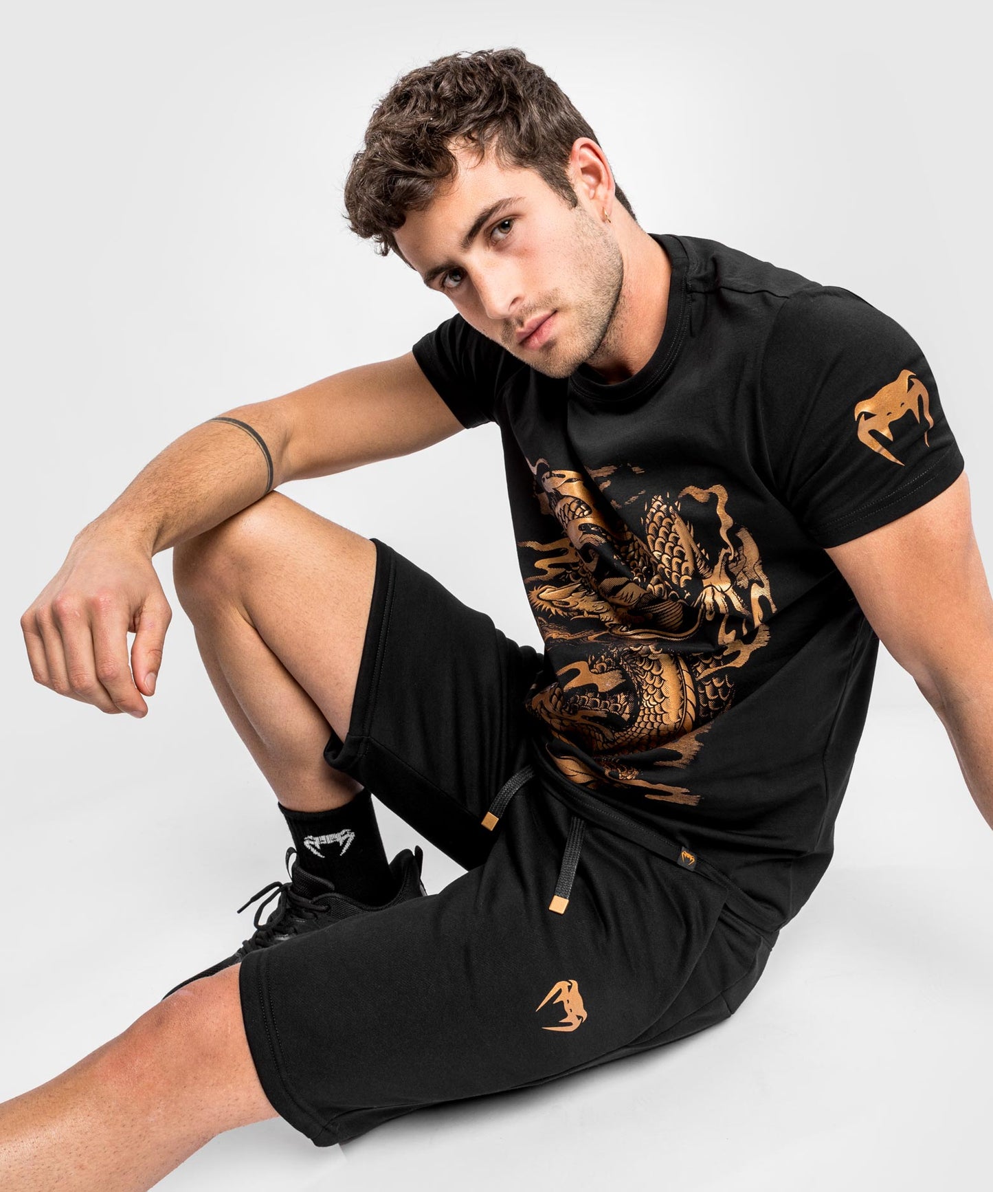 Venum Dragon's Flight Tシャツ - ブラック/ブロンズ