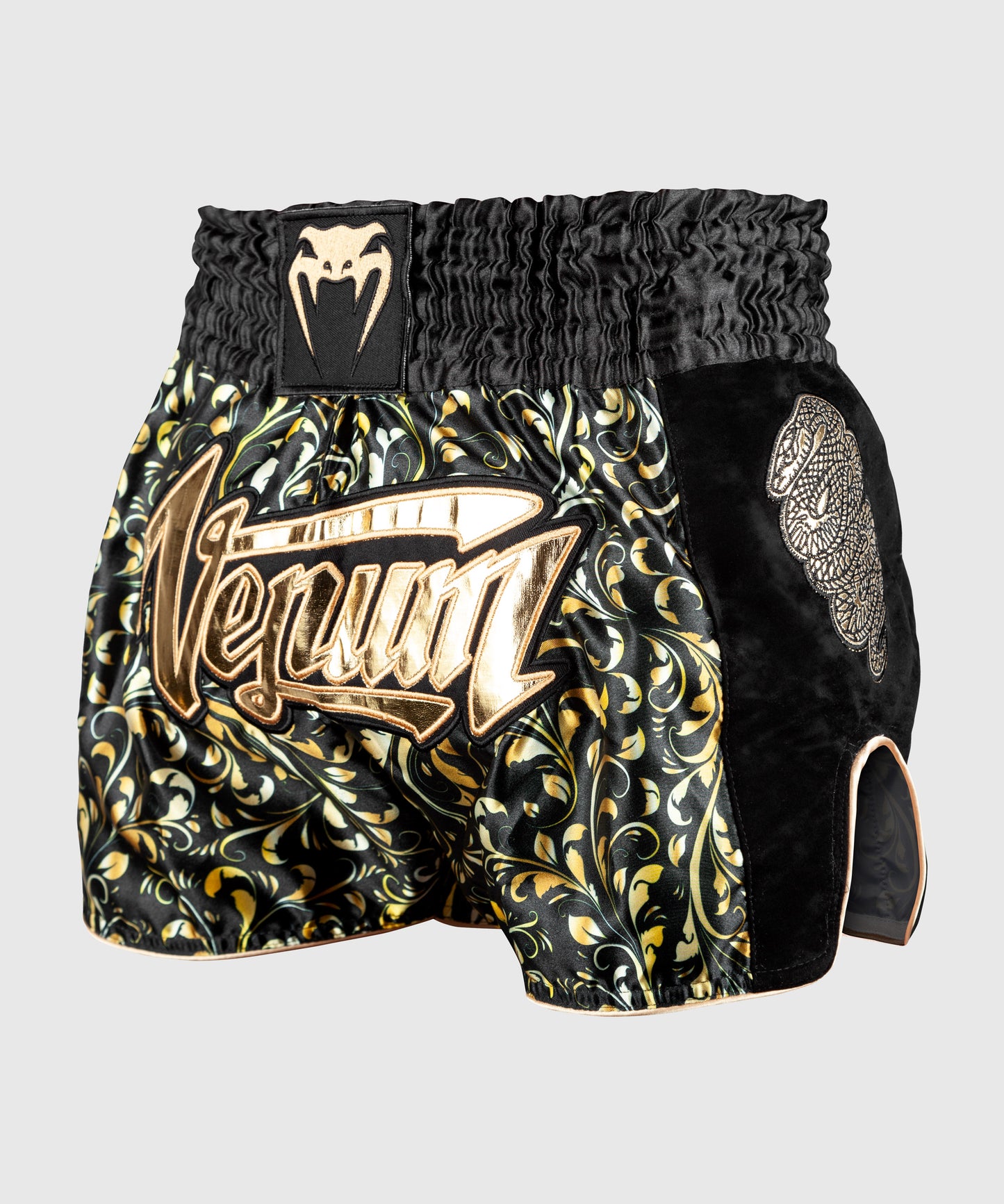Venum Absolute ムエタイショートパンツ - ブラック/ゴールド - 限定製品