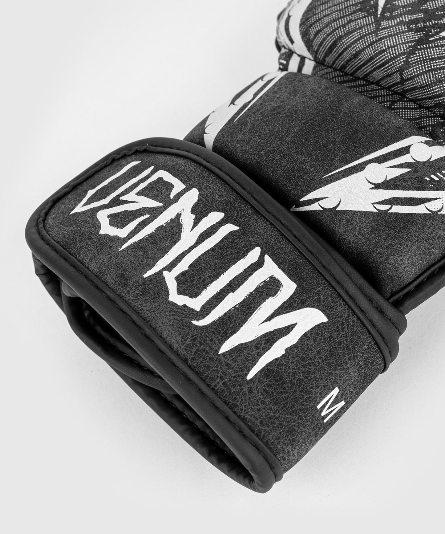Venum GLDTR 4.0MMAグローブ