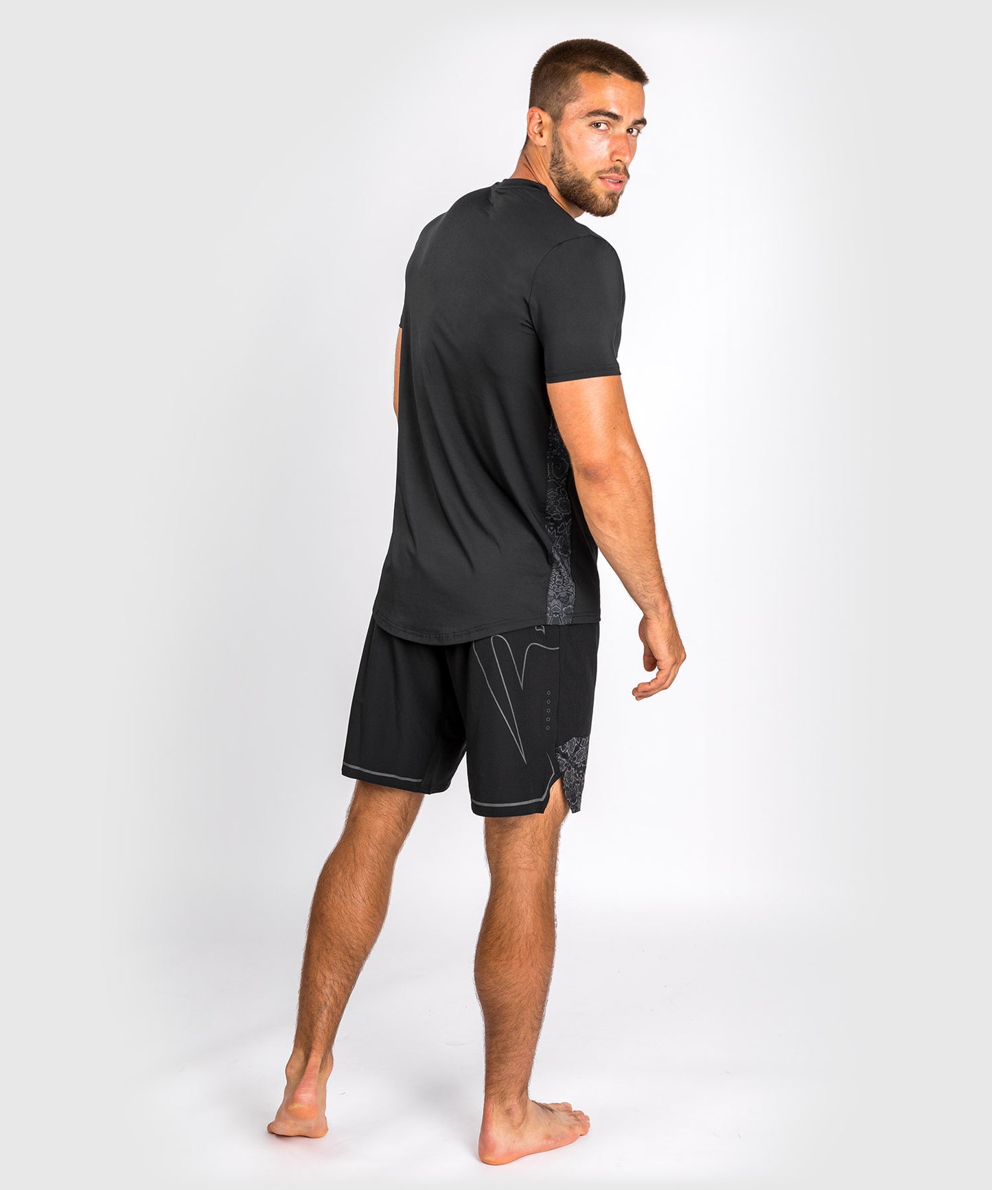 Venum Classic Evo Dry Tech Tシャツ - ブラック/ブラック 反射性