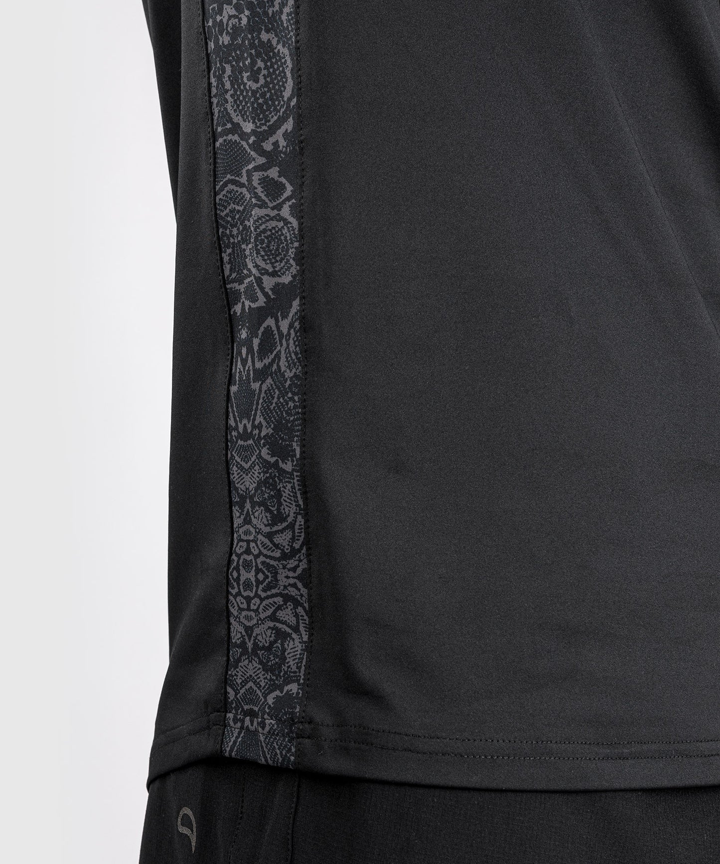 Venum Classic Evo Dry Tech Tシャツ - ブラック/ブラック 反射性
