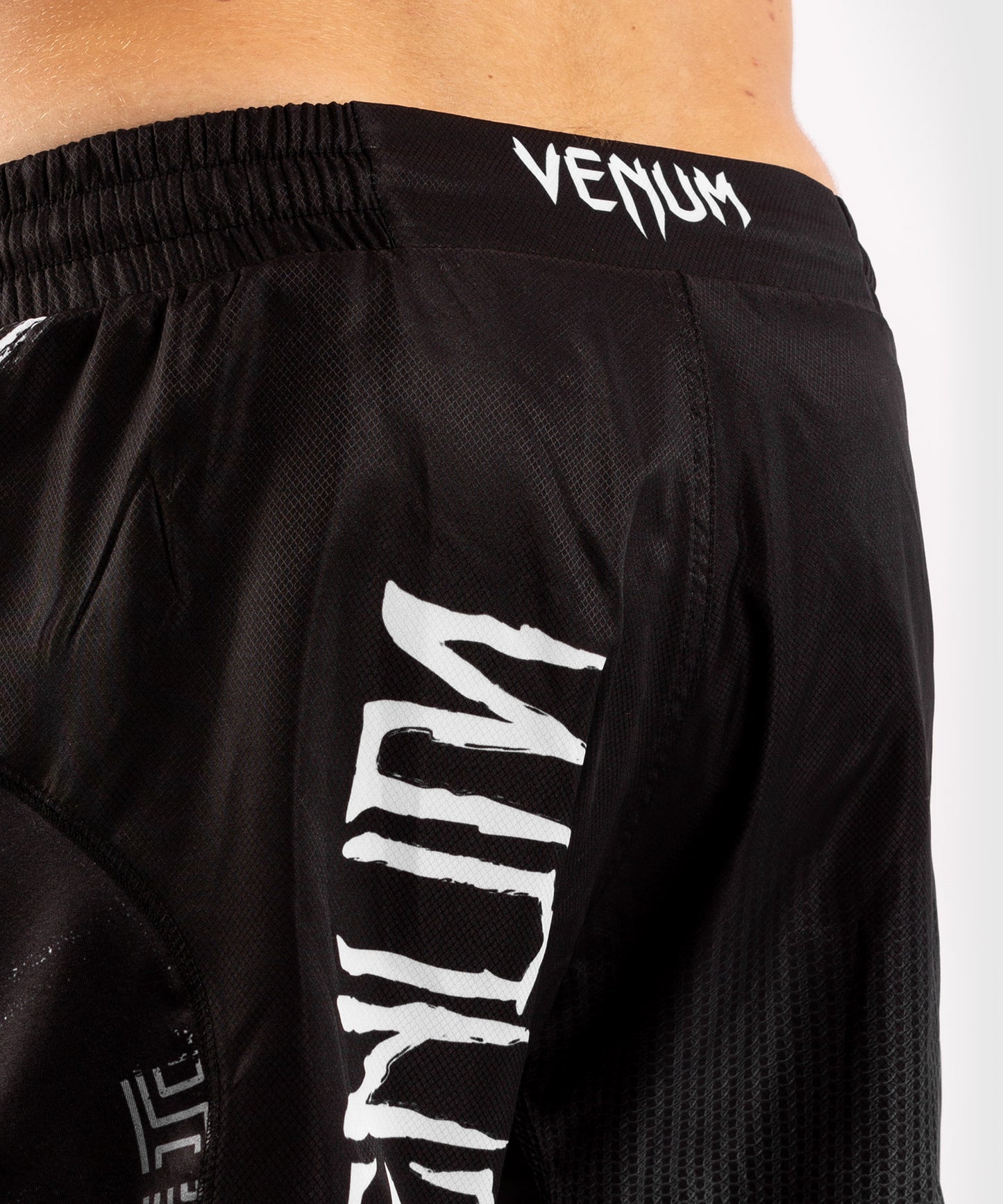 Venum GLDTR4.0フィグショーツ