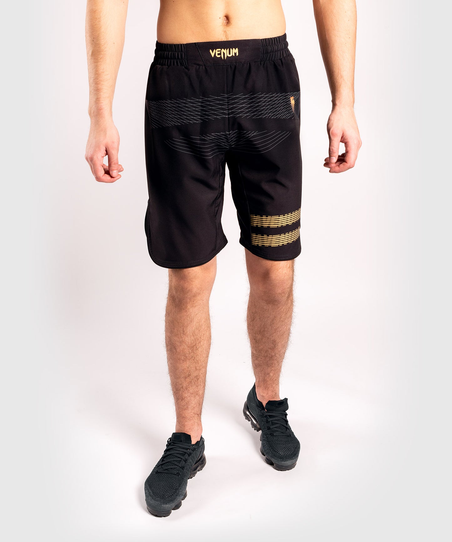 Venum Club 182 トレーニングショートパンツ - ブラック/ゴールド