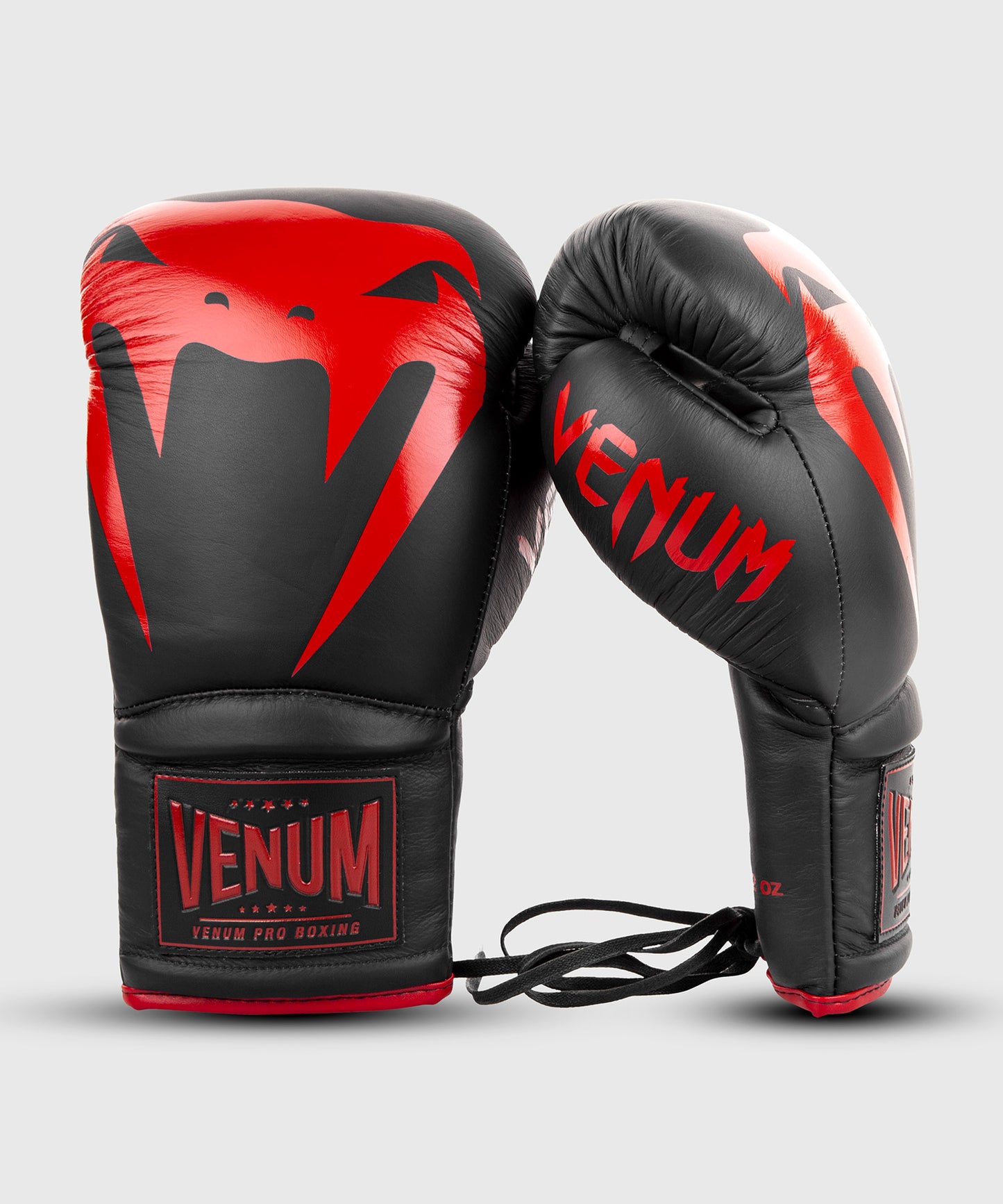 Venum Giant 2.0 Pro ボクシンググローブ - 紐付き - ブラック/レッド