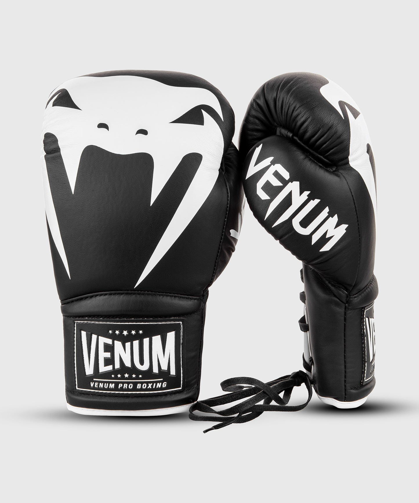Venum Giant 2.0 Pro ボクシンググローブ - 紐付き - ブラック/ホワイト