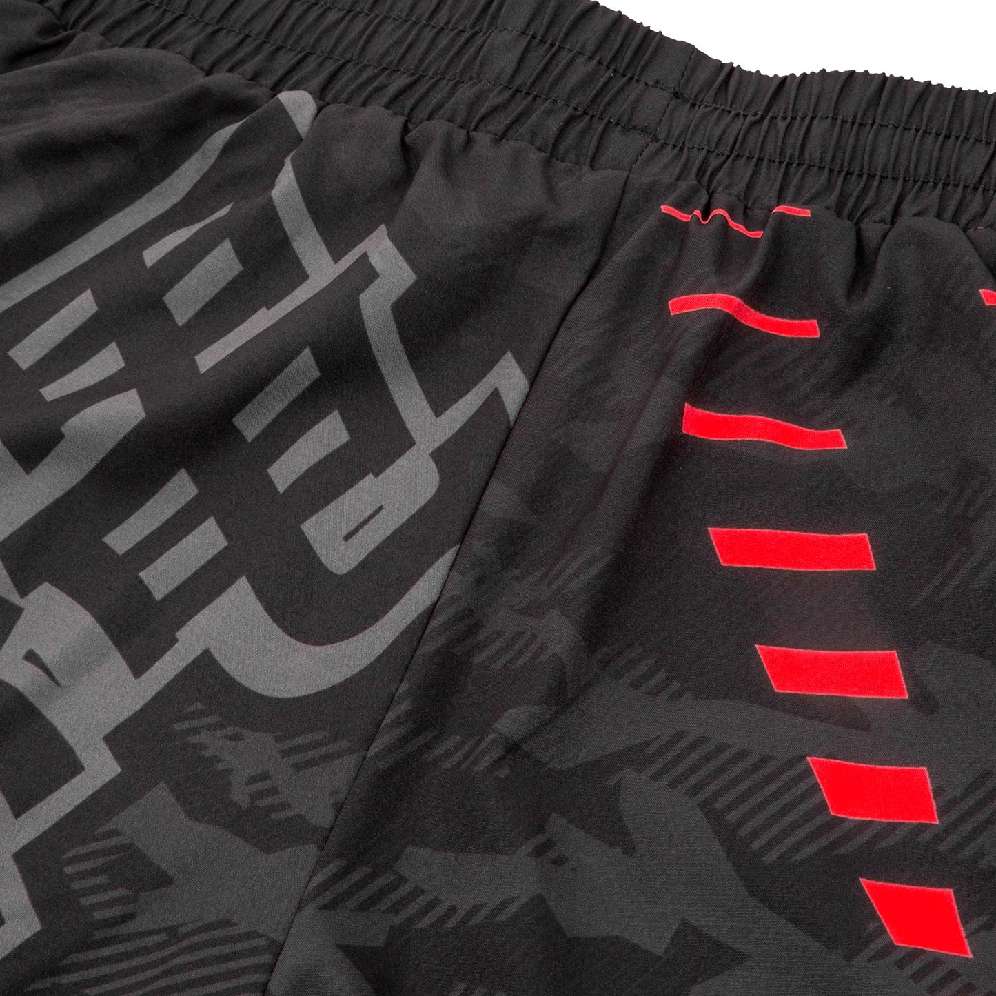 Venum Okinawa 2.0 トレー二ングショーツ - ブラック/レッド