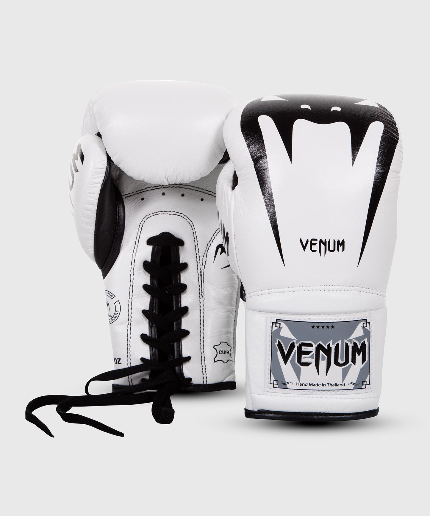Venum Giant 3.0 ボクシンググローブ（ひも付き） - ナッパレザー - ホワイト