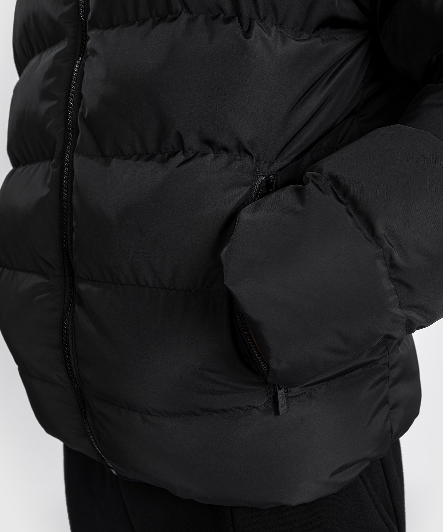 Venum Elite4 Jacket - Black（エリート4ジャケット・ブラック