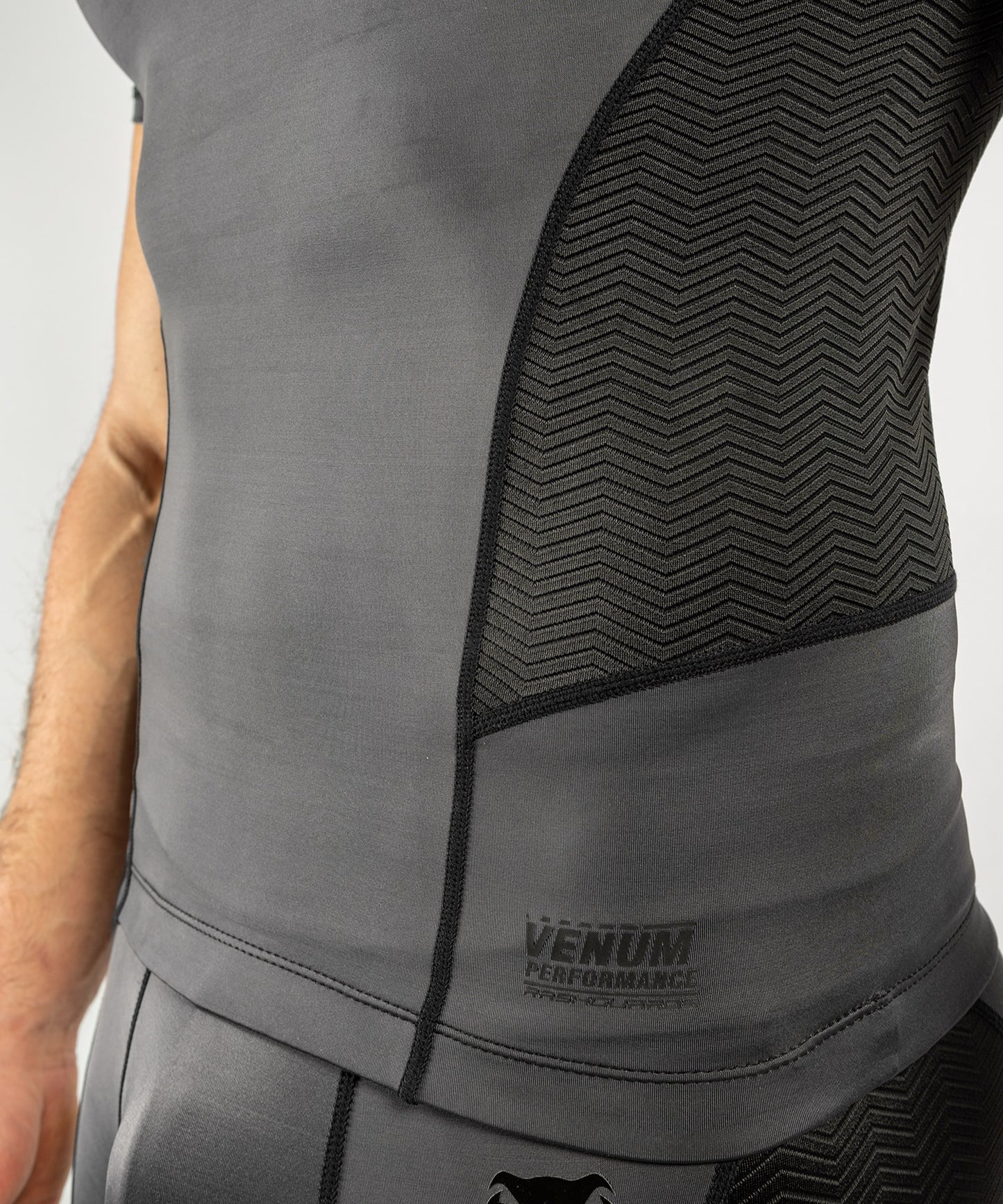Venum G-Fit ラッシュガード - 半袖 - グレー/ブラック