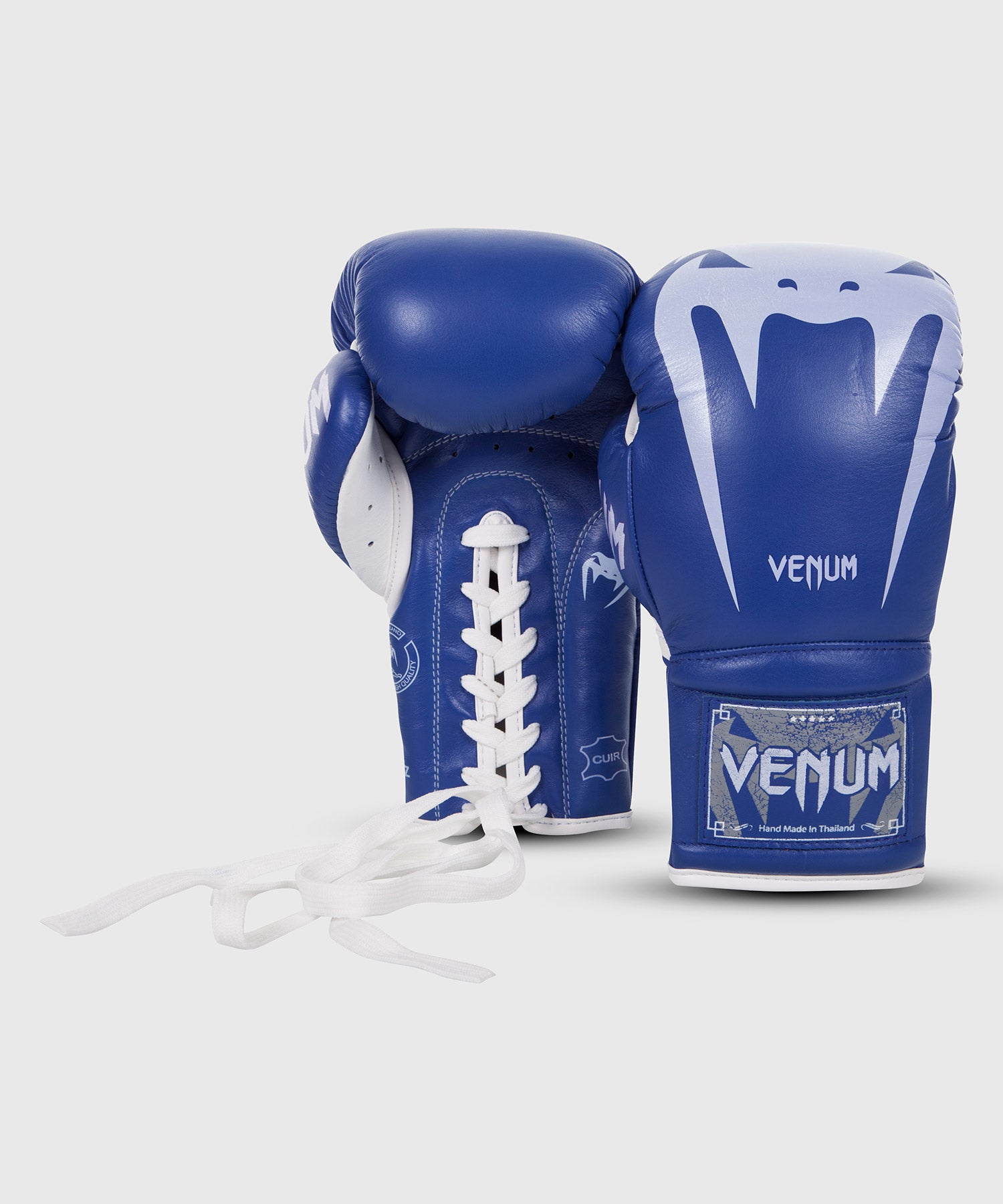 Venum Giant 3.0 ボクシンググローブ（ひも付き） - ナッパレザー
