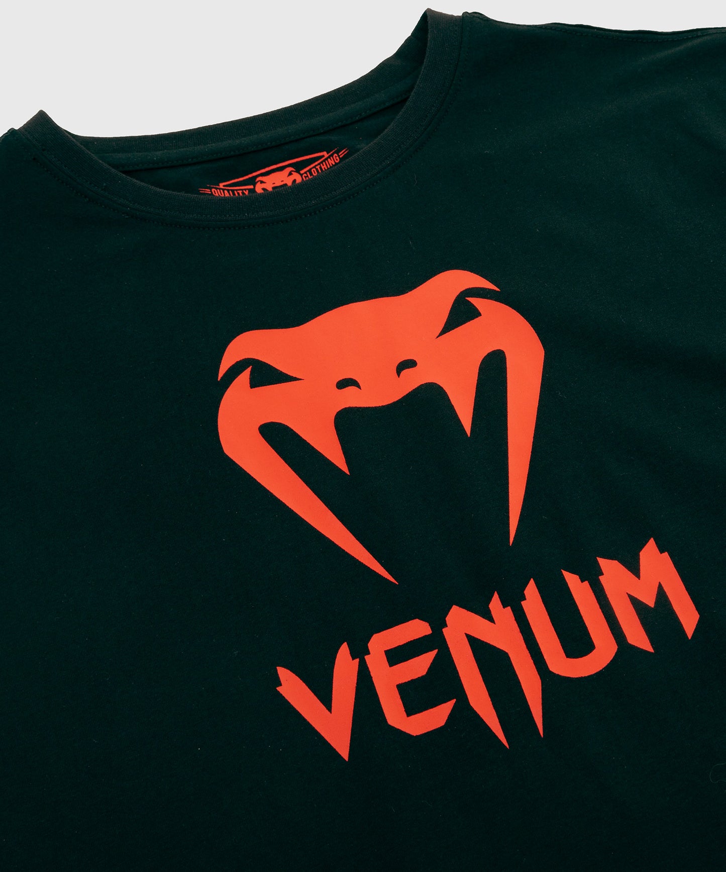 Venum Classic Tシャツ - ブラック/レッド
