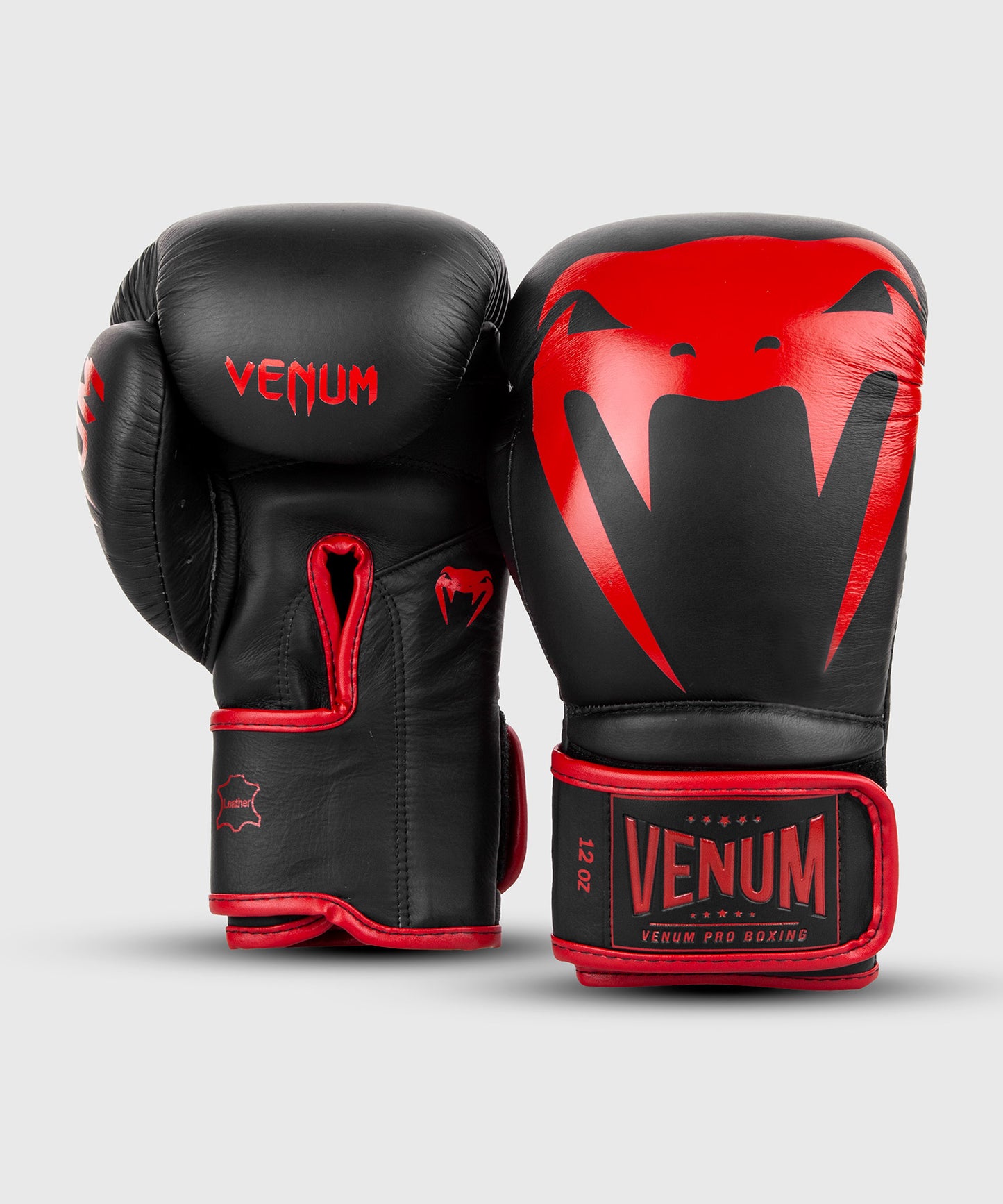 Venum Giant 2.0 Pro ボクシンググローブ マジックテープ式 - ブラック/レッド