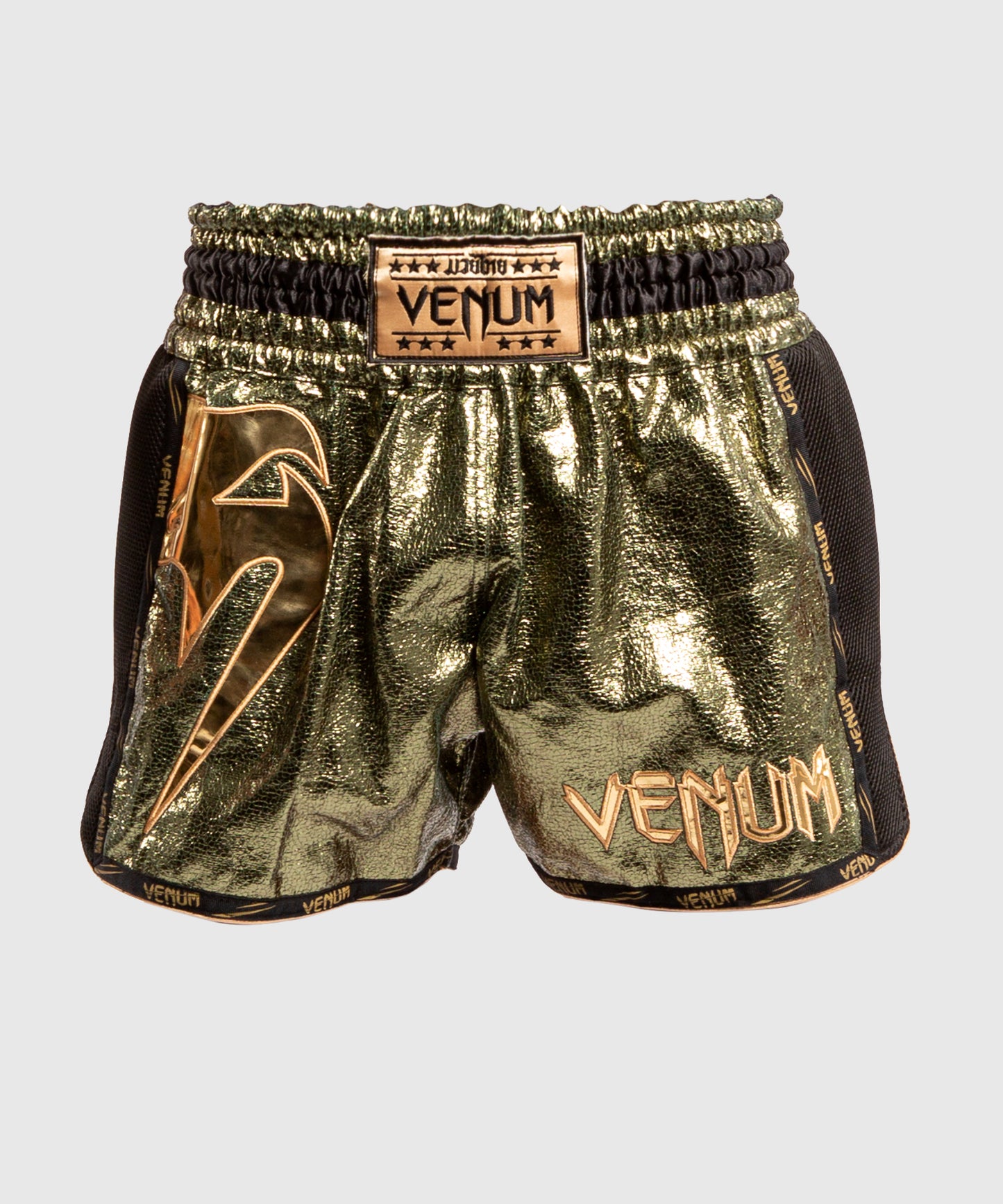 Venum Giant Foil ムエタイショーツ
