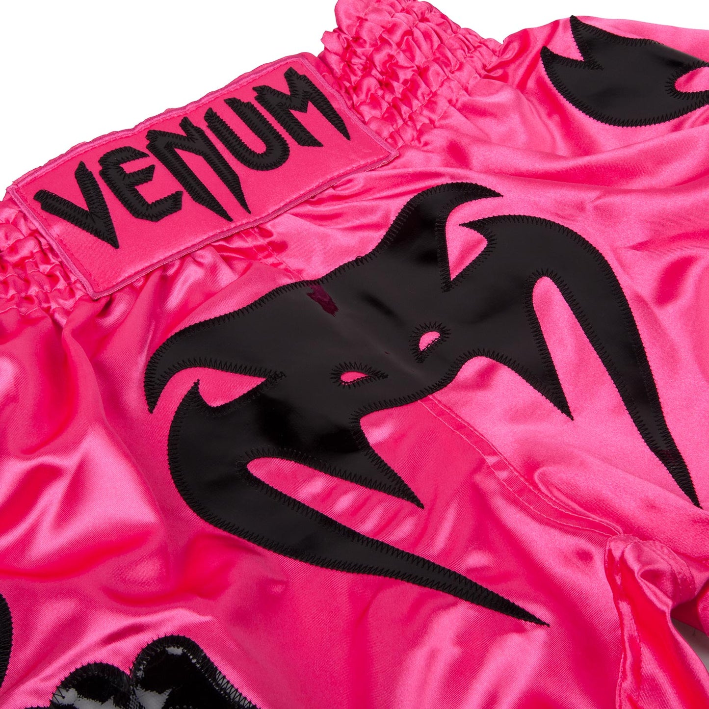 Venum Bangkok Inferno ムエタイショーツ - ピンク/ブラック