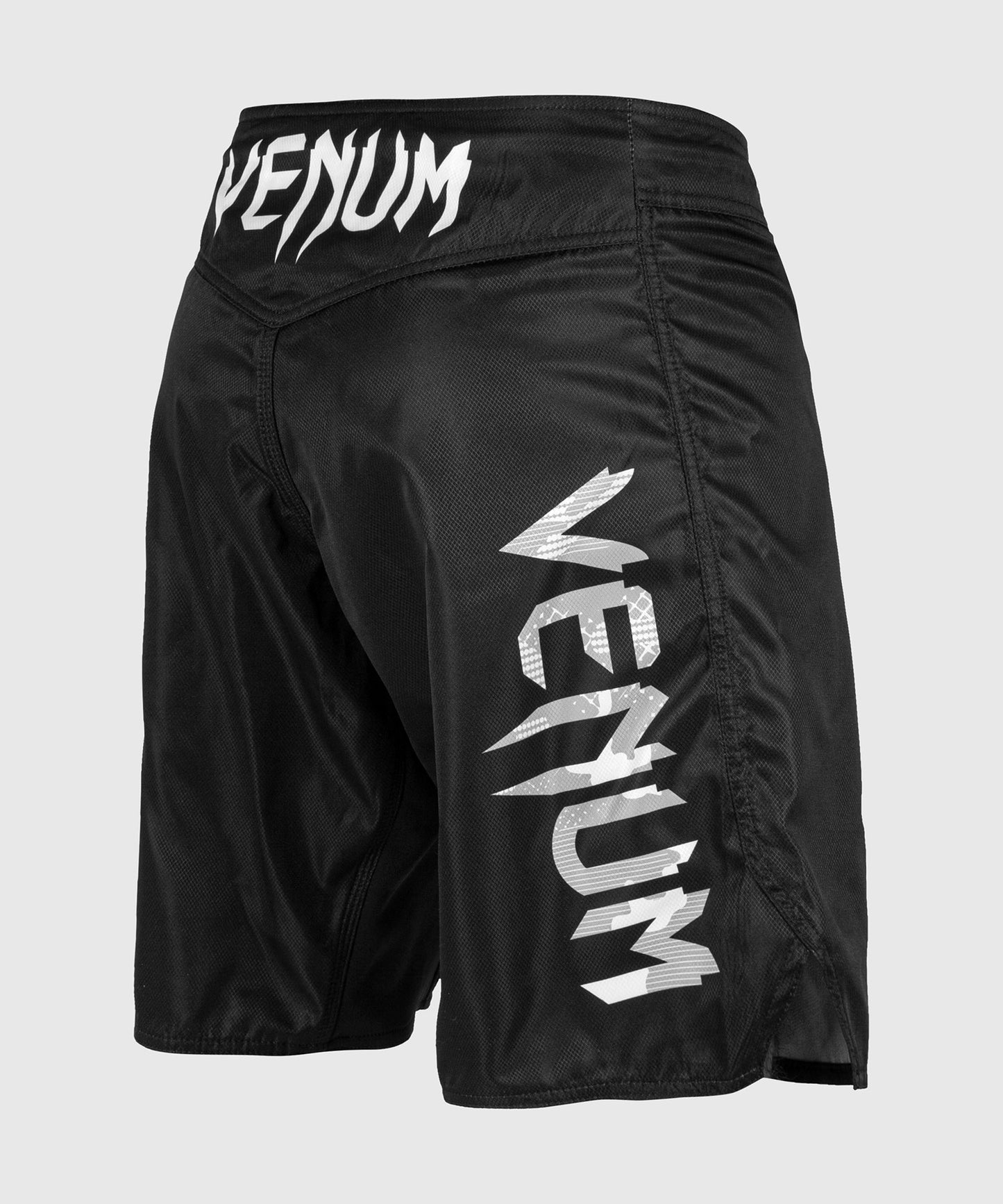 Venum Light 3.0 ファイトショーツ - ブラック/ホワイト・カモ