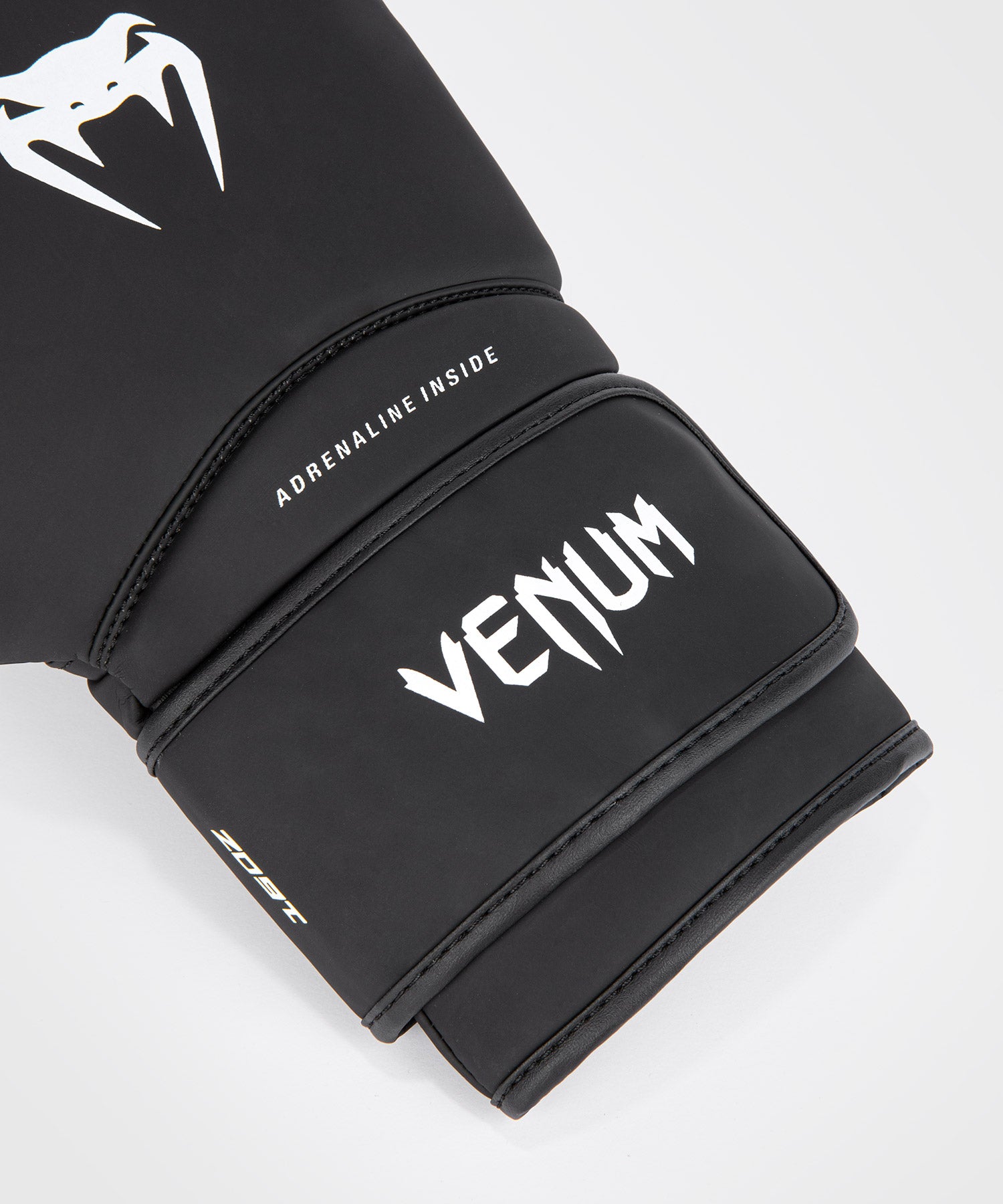 VENUM／ヴェナム ボクシンググローブ DEFENDER CONTENDER 2.0