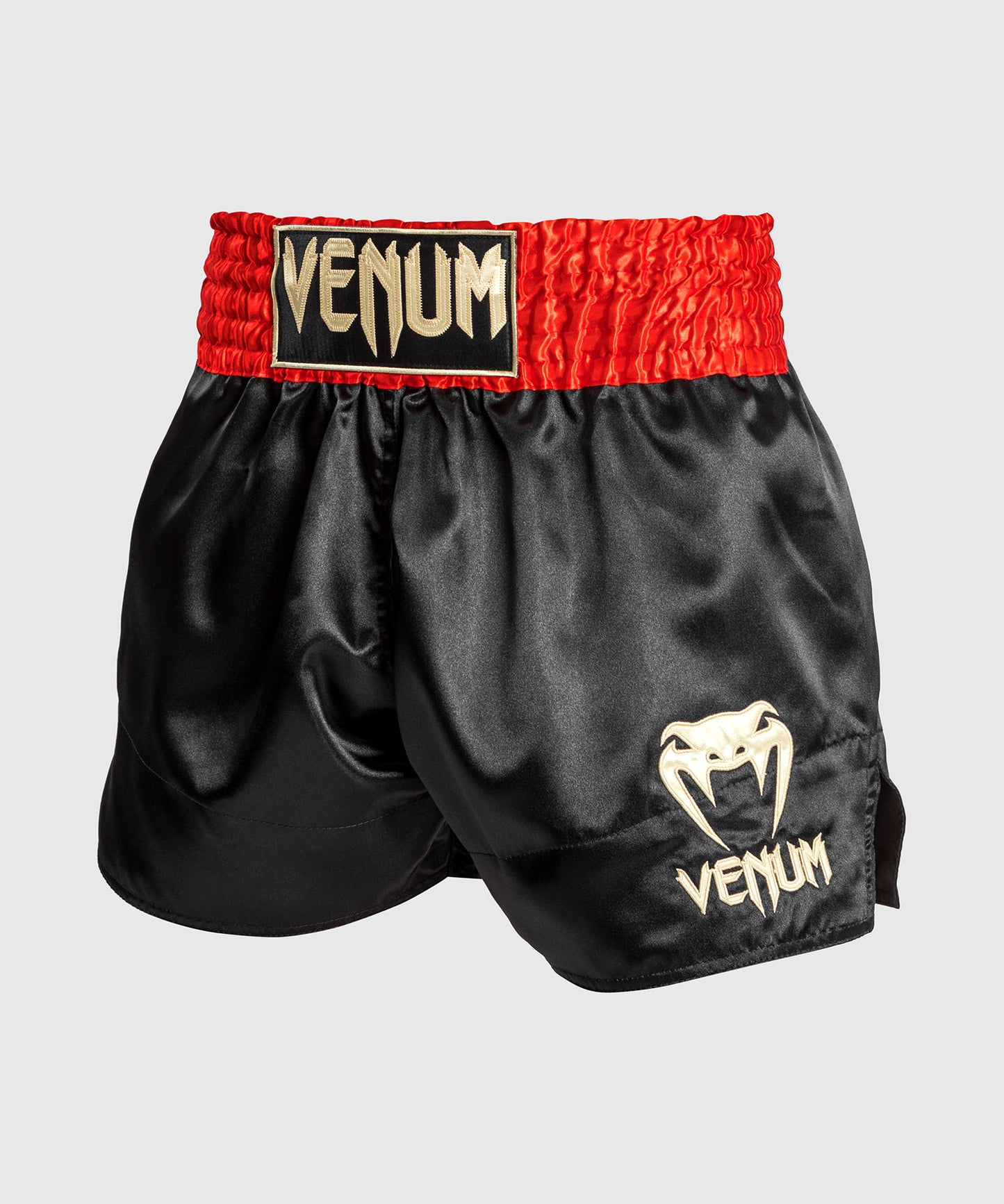 Venum Classic ムエタイショートパンツ レッド/ブラック/ゴールド